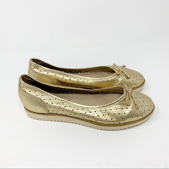 MODCLOTH CHELSEA CREW GROOVY LEATHER FLAT - Picture 1 of 5